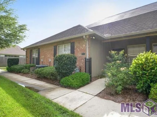 $1,750 | 4848 Windsor Village Drive, Unit 19, Baton Rouge, LA 70817
