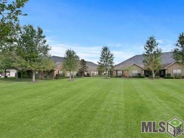 $1,750 | 4848 Windsor Village Drive, Unit 19, Baton Rouge, LA 70817