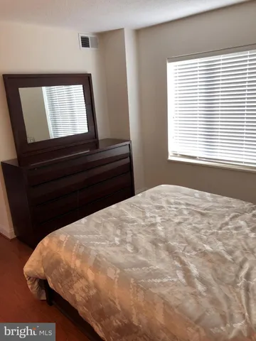 $2,900 | 8370 Greensboro Drive, Unit 811, McLean, VA 22102