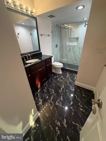 $2,900 | 8370 Greensboro Drive, Unit 811, McLean, VA 22102