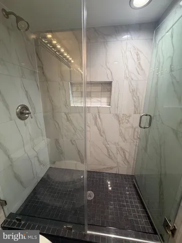 $2,900 | 8370 Greensboro Drive, Unit 811, McLean, VA 22102