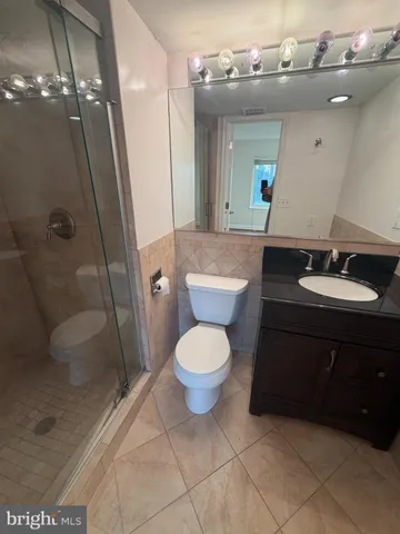 $2,900 | 8370 Greensboro Drive, Unit 811, McLean, VA 22102