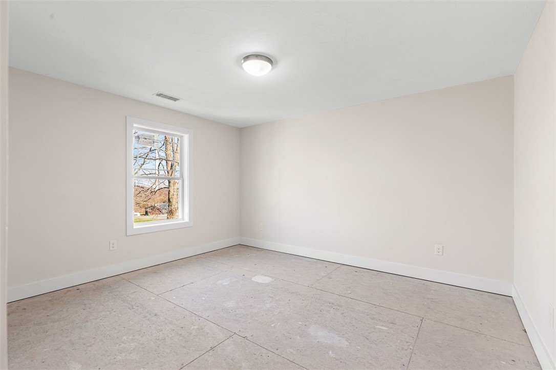 4 Trinity Way Johnston, RI 02919 - Photo 22 of 39