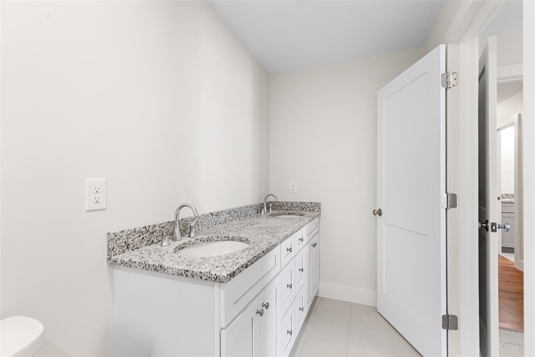 4 Trinity Way Johnston, RI 02919 - Photo 26 of 39