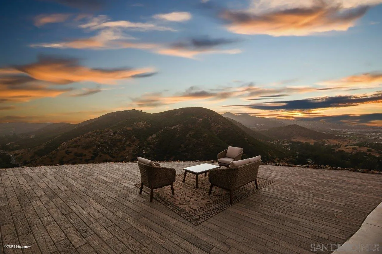 2925 Cordrey Drive Escondido, CA 92029 - Photo 4 of 75