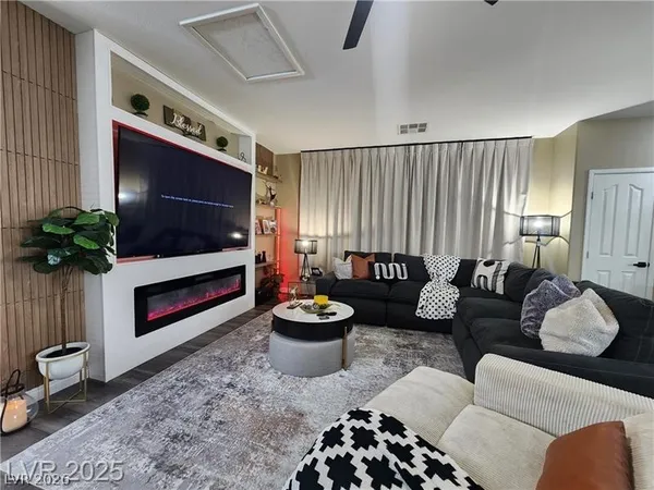 $2,995 | 259 Morning Crest Avenue, Las Vegas, NV 89183