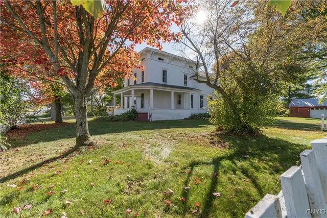 $399,900 | 32693 Schell Road, Le Ray, NY 13637