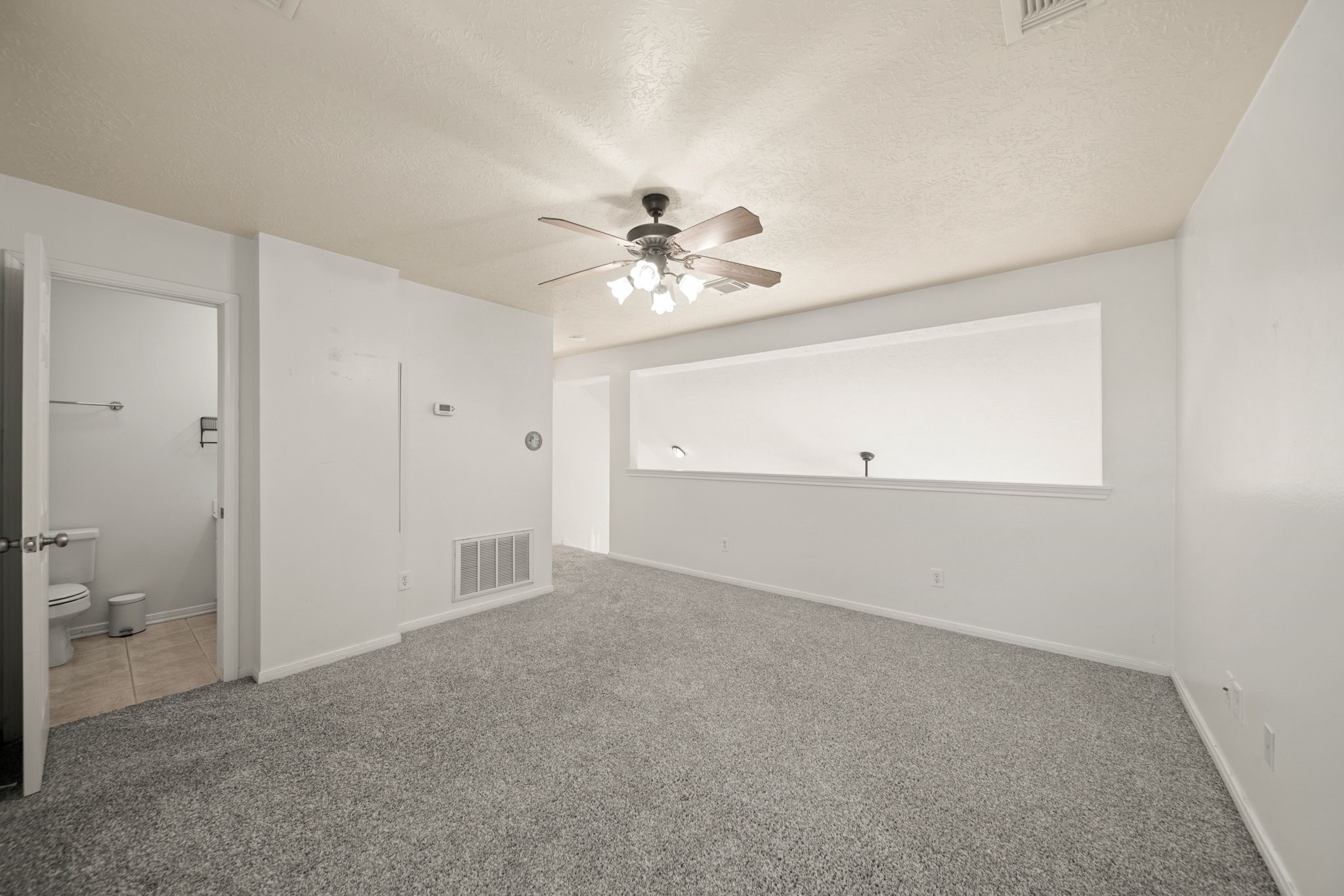 813 Davis Road League City, TX 77573 - Photo 15 of 22 a view of an empty room