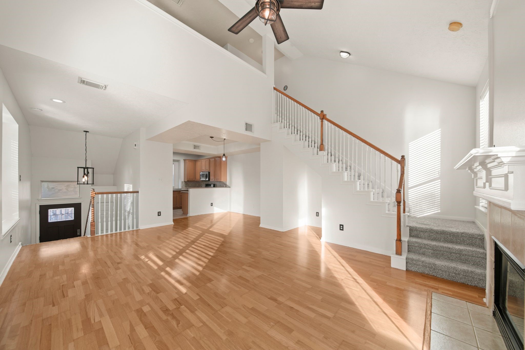 813 Davis Road League City, TX 77573 - Photo 8 of 22 a view of a livingroom with a fireplace and cabinet