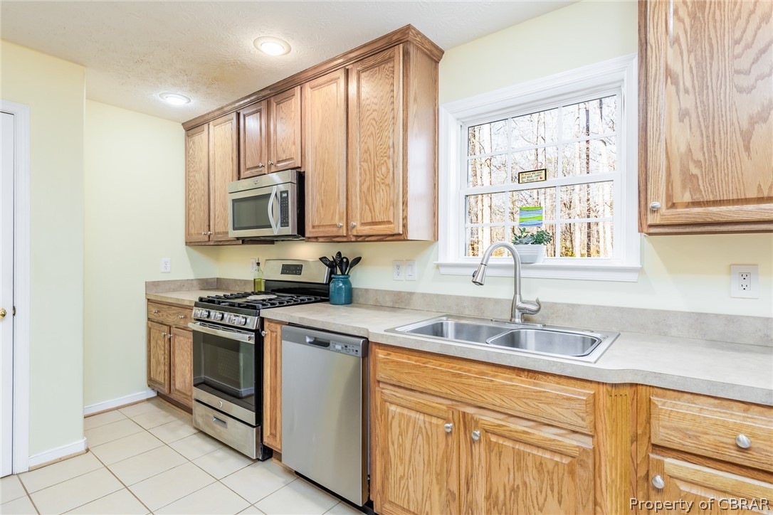 66 Burning Tree Road Hartfield, VA 23071 - Photo 12 of 32 Gallery Image 12