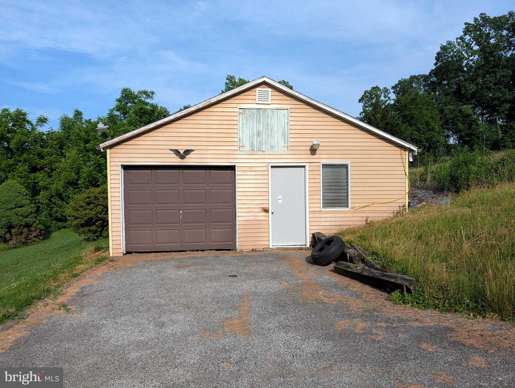 360 School House Road New Providence, PA 17560 - Photo 16 of 21 Detached Garage
