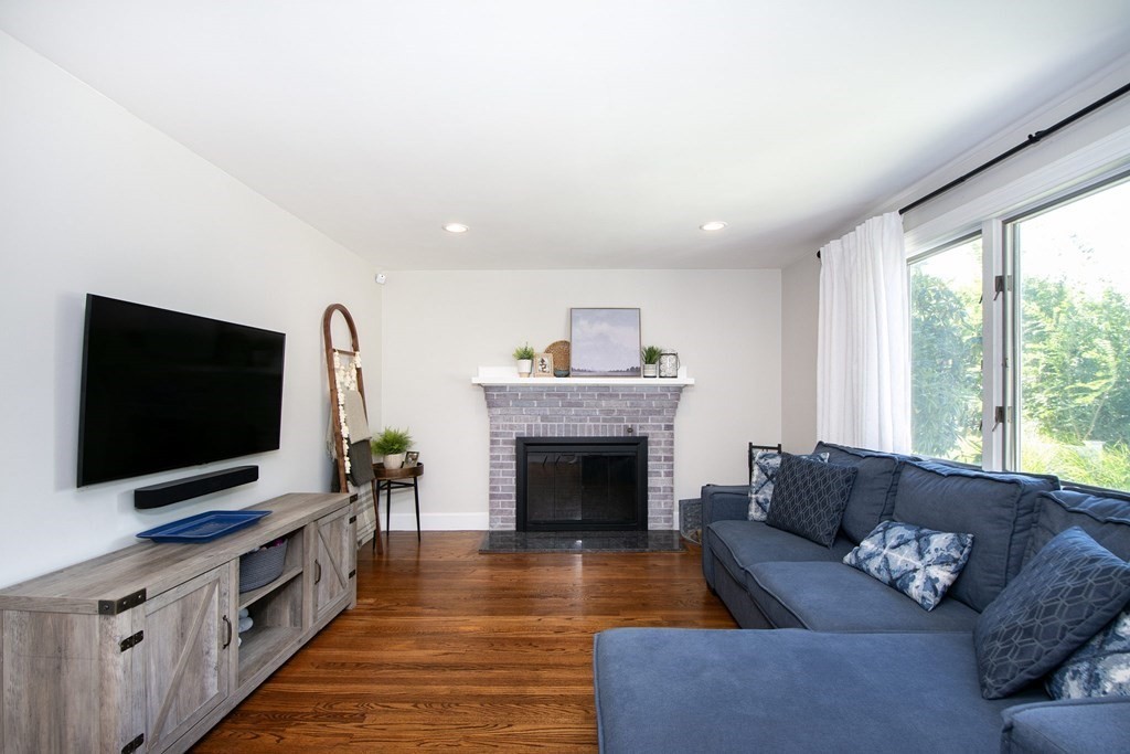 78 Colasanti Road Weymouth, MA 02191 - Photo 17 of 40