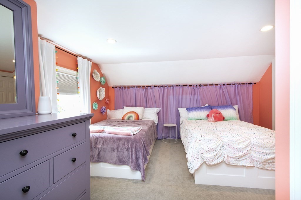 78 Colasanti Road Weymouth, MA 02191 - Photo 19 of 40