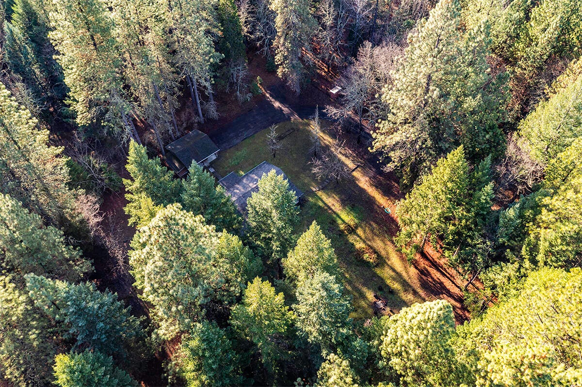 293 Davidson Road Williams, OR 97544 - Photo 6 of 37 DJI_0776-HDR-Edit
