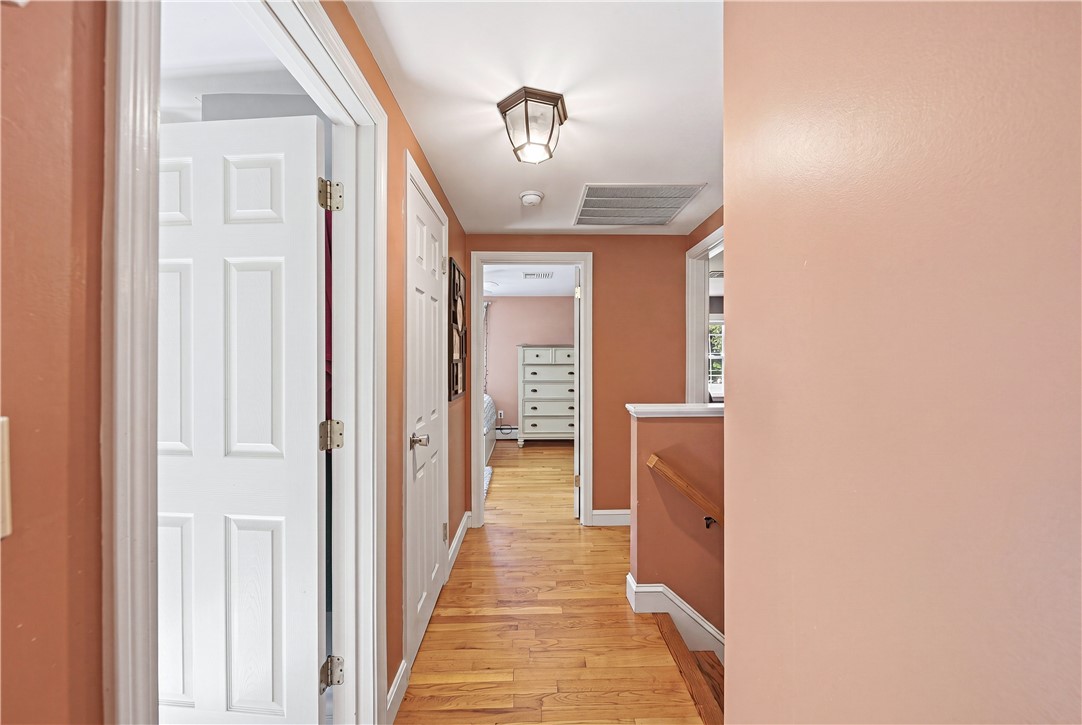 652 Old Post Road North Attleboro, MA 02760 - Photo 17 of 41