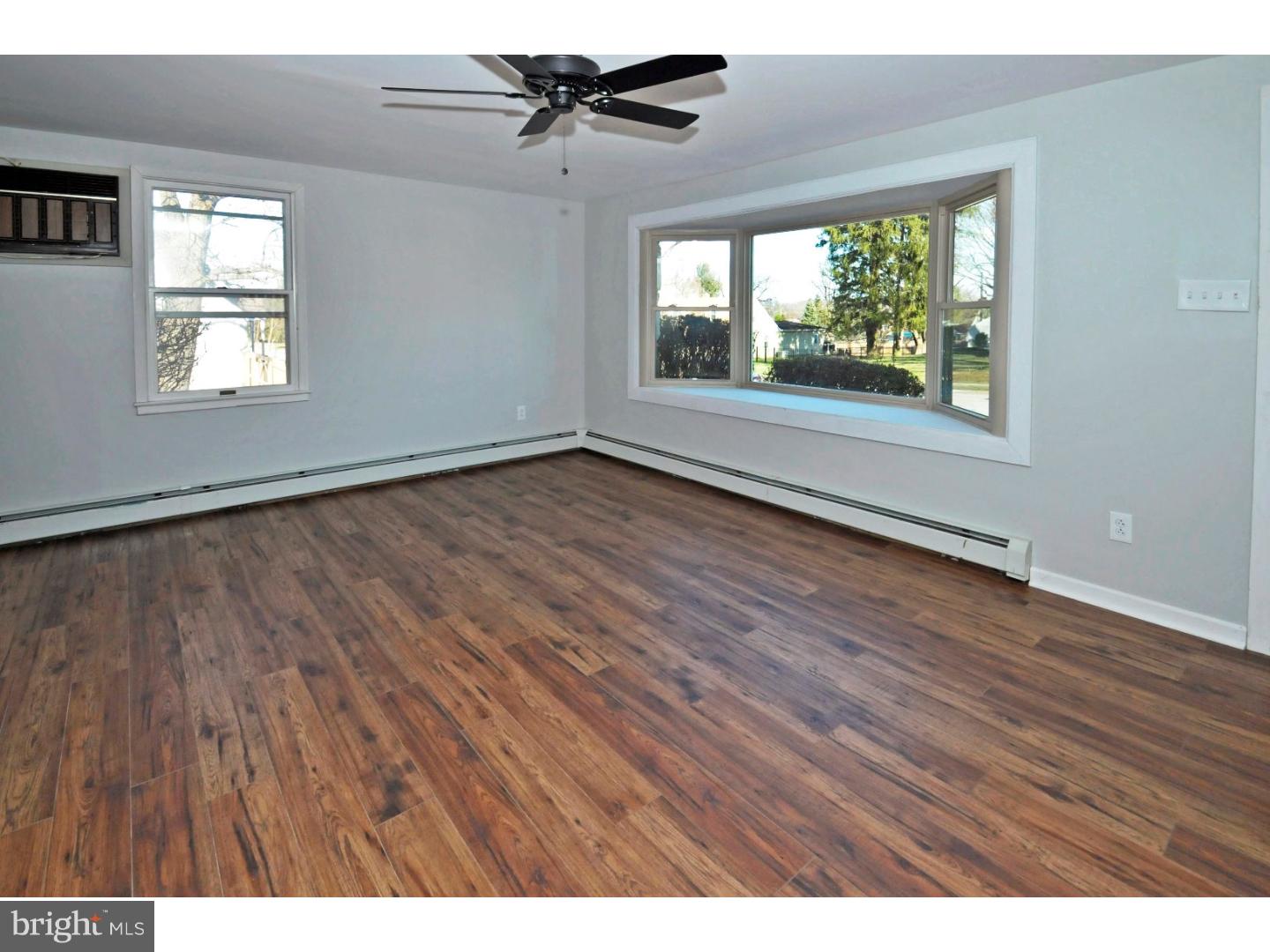 1200 Wedgewood Road Flourtown, PA 19031 - Photo 6 of 23 Living Room
