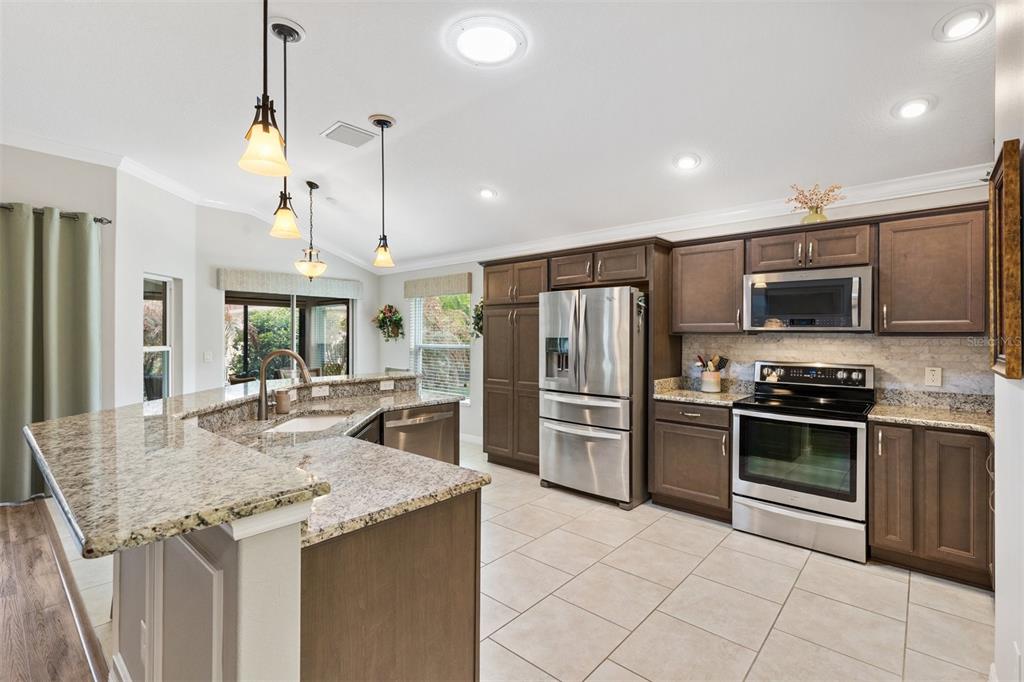4354 Zeppelin Road The Villages, FL 32163 - Photo 8 of 42