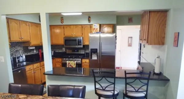 $3,600 | 14 Watchung Trail, Somerville, NJ 08876