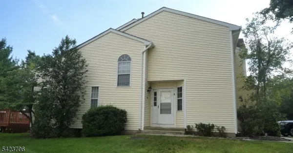 $3,600 | 14 Watchung Trail, Somerville, NJ 08876