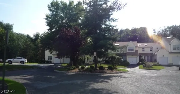 $3,600 | 14 Watchung Trail, Somerville, NJ 08876
