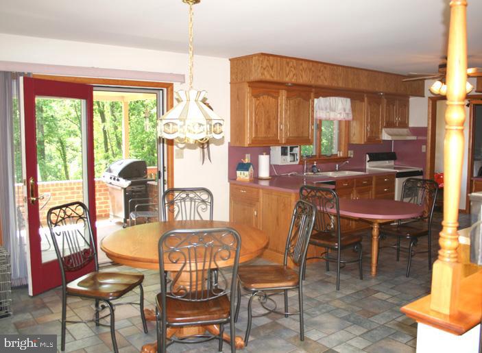 150 Speedwell Forge Road Lititz, PA 17543 - Photo 4 of 17