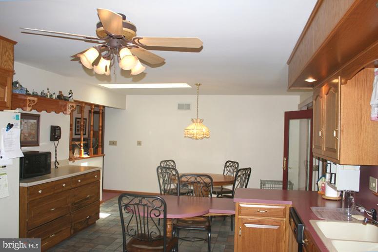150 Speedwell Forge Road Lititz, PA 17543 - Photo 6 of 17
