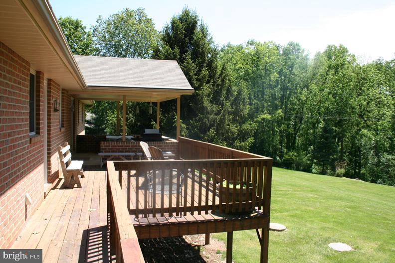 150 Speedwell Forge Road Lititz, PA 17543 - Photo 8 of 17