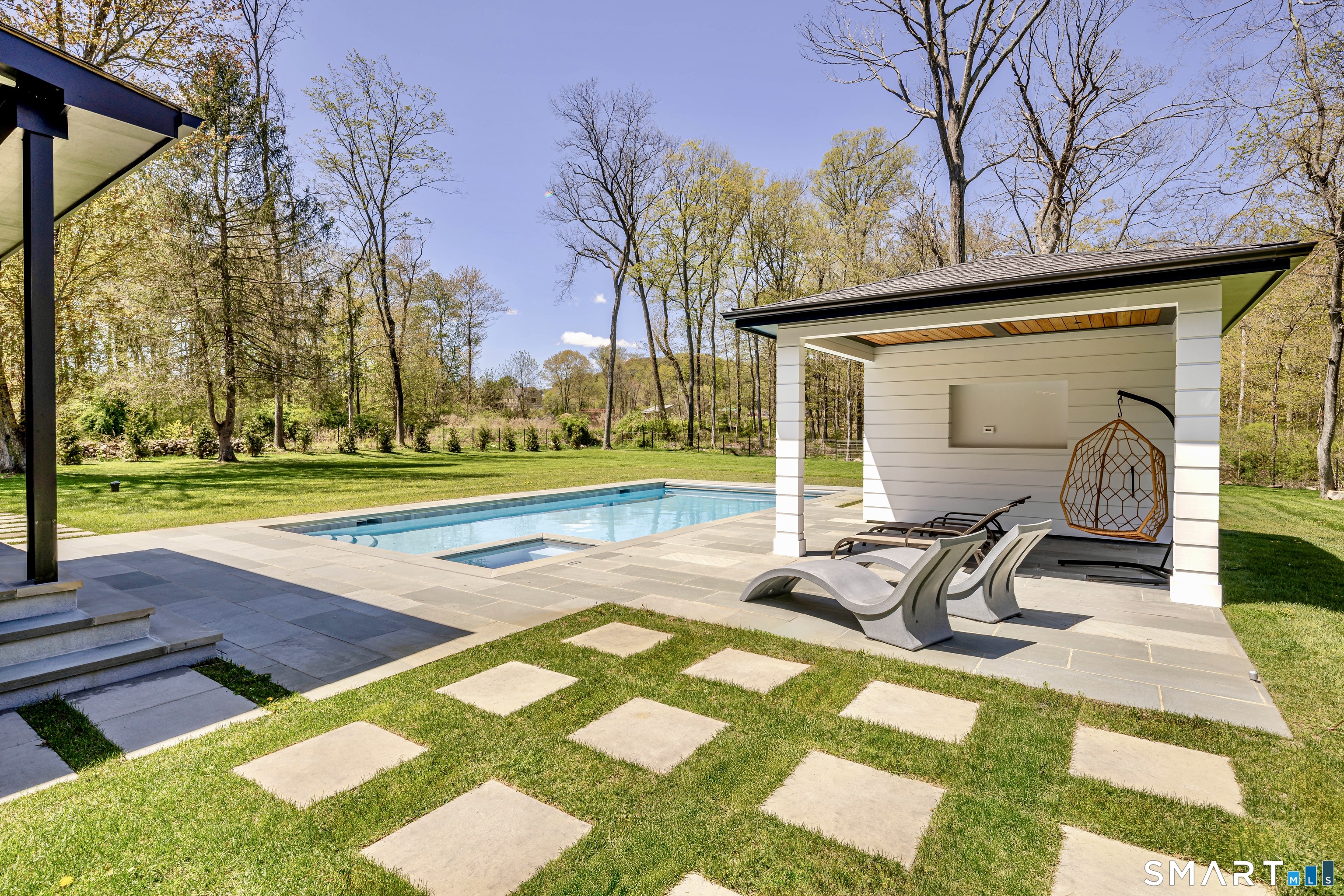 27 Old Oak Road Easton, CT 06612 - Photo 6 of 40