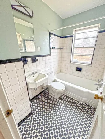 $330,000 | 1811 Windsor Avenue Southwest, Roanoke, VA 24015