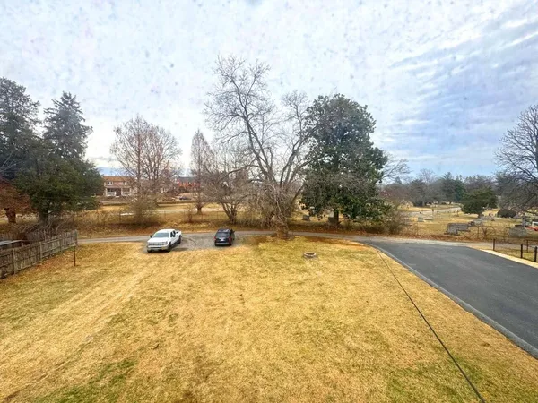 $330,000 | 1811 Windsor Avenue Southwest, Roanoke, VA 24015