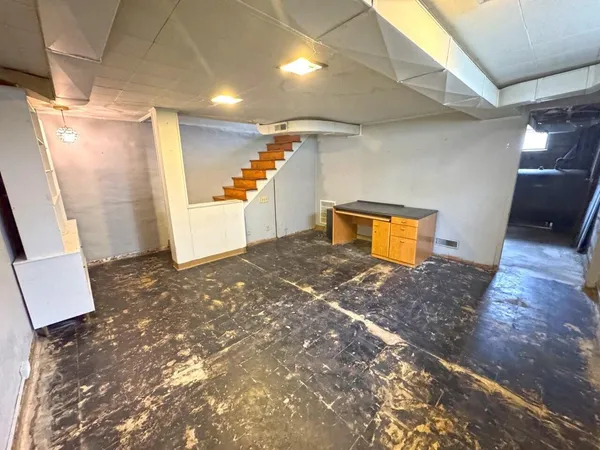 $330,000 | 1811 Windsor Avenue Southwest, Roanoke, VA 24015