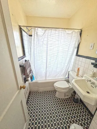 $330,000 | 1811 Windsor Avenue Southwest, Roanoke, VA 24015