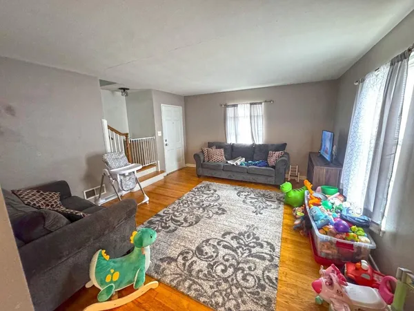 $330,000 | 1811 Windsor Avenue Southwest, Roanoke, VA 24015