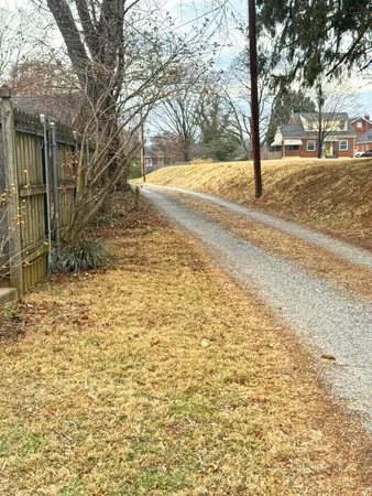 $330,000 | 1811 Windsor Avenue Southwest, Roanoke, VA 24015