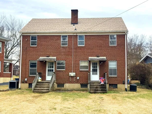 $330,000 | 1811 Windsor Avenue Southwest, Roanoke, VA 24015