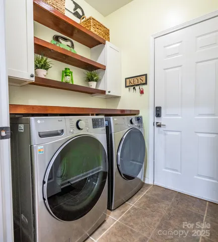 $569,000 | 5729 Woodridge Court Northwest, Concord, NC 28027