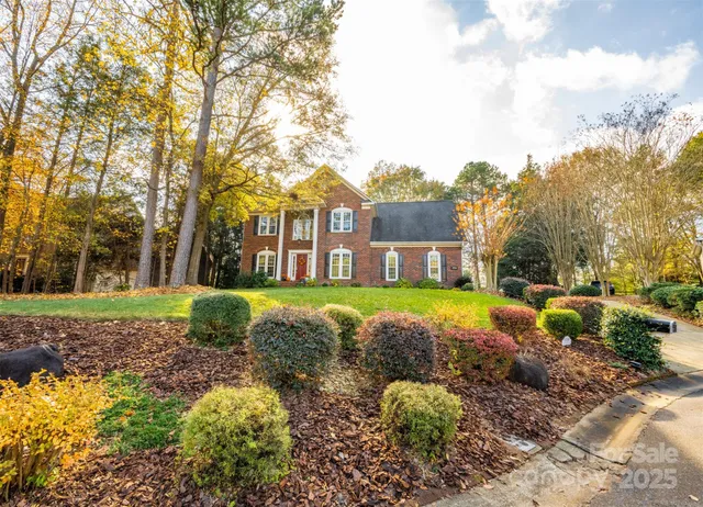 $569,000 | 5729 Woodridge Court Northwest, Concord, NC 28027