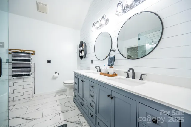 $569,000 | 5729 Woodridge Court Northwest, Concord, NC 28027