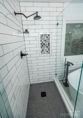 $569,000 | 5729 Woodridge Court Northwest, Concord, NC 28027