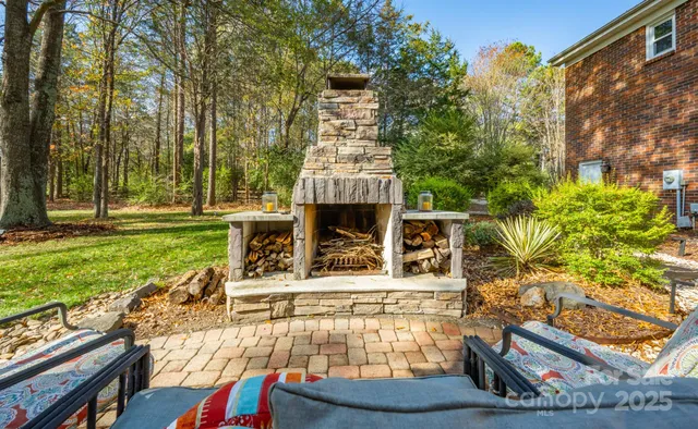 $569,000 | 5729 Woodridge Court Northwest, Concord, NC 28027