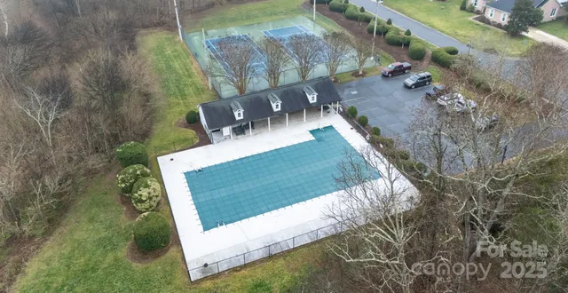 $569,000 | 5729 Woodridge Court Northwest, Concord, NC 28027