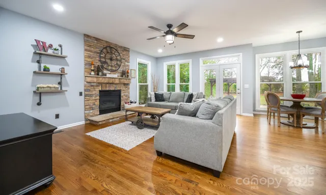 $569,000 | 5729 Woodridge Court Northwest, Concord, NC 28027