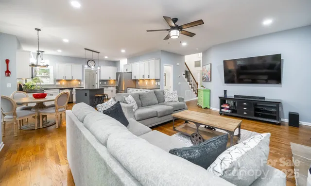 $569,000 | 5729 Woodridge Court Northwest, Concord, NC 28027