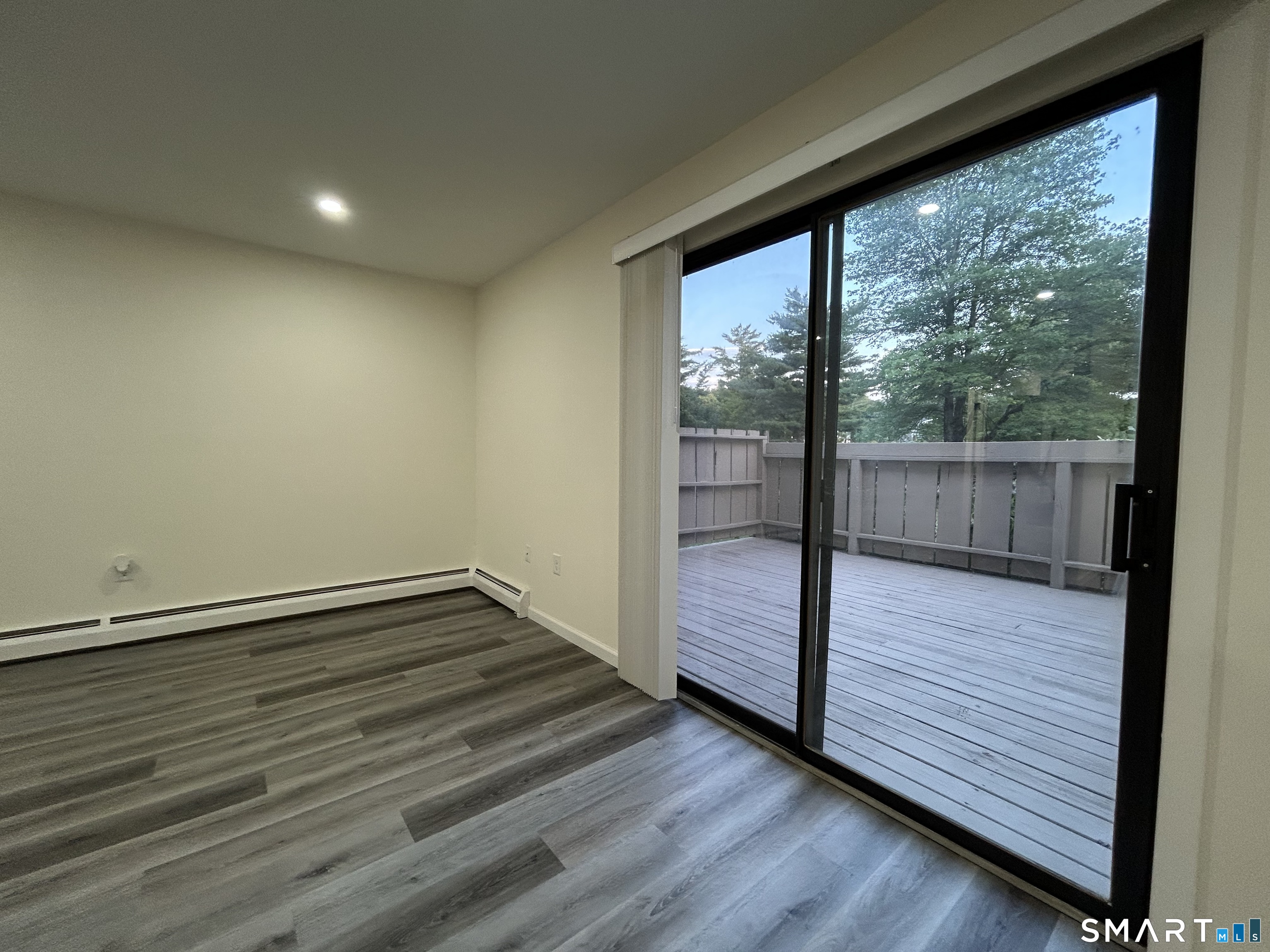 38 Sutton Place, Unit 38 Bloomfield, CT 06002 - Photo 11 of 39