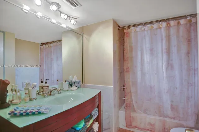 $169,000 | 1710 Northeast 191st Street, Unit 1173, Miami, FL 33179