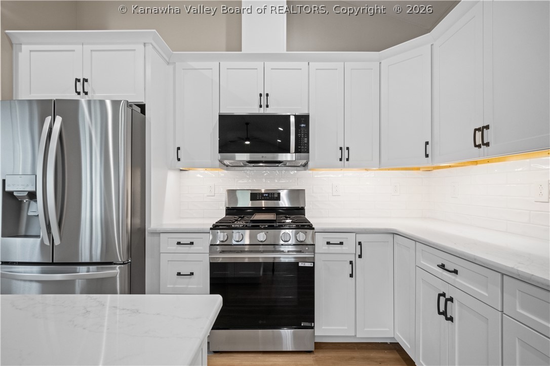 113 Ruffner Circle Fraziers Bottom, WV 25082 - Photo 6 of 31 Gallery Image 6