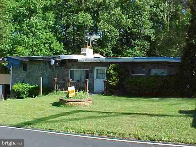 6250 Schoolhouse Road Elizabethtown, PA 17022 - Photo 1 of 7 Gallery Image 1