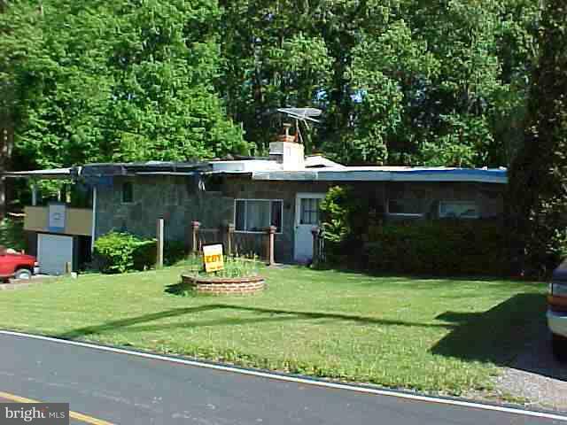 6250 Schoolhouse Road Elizabethtown, PA 17022 - Photo 2 of 7 Gallery Image 2