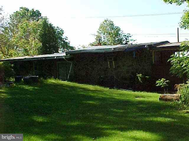 6250 Schoolhouse Road Elizabethtown, PA 17022 - Photo 5 of 7 Gallery Image 5