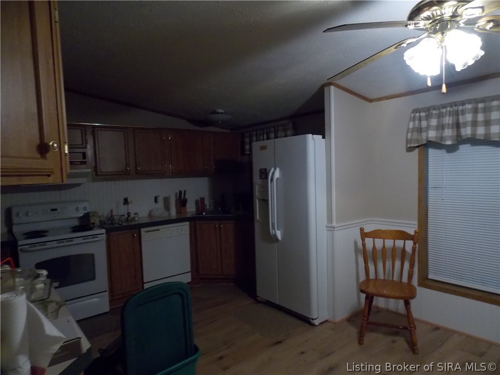 8914 Henryville Otisco Road Otisco, IN 47163 - Photo 14 of 20 Gallery Image 14